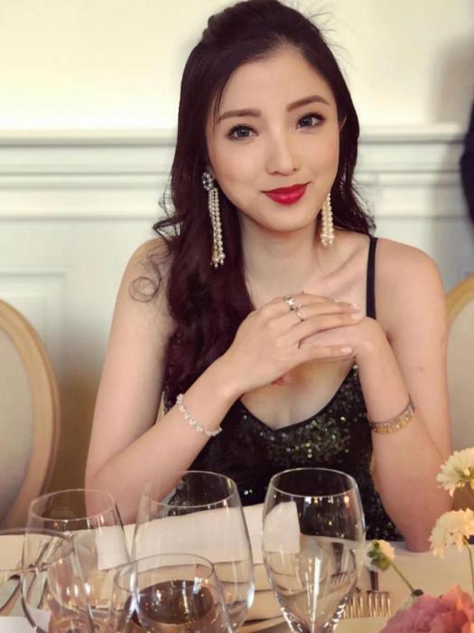 陳可欣(高盛分析員、何猷亨前女友) 陳可欣(高盛分析員、何猷亨前女友)