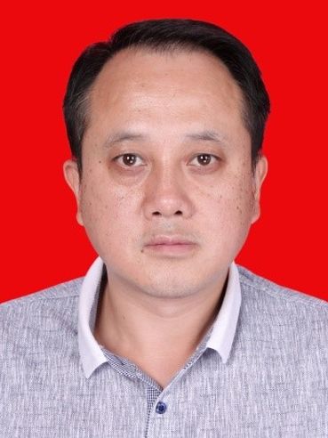 譚軍(四川省成都市青白江區衛生健康局黨組成員、副局長、青白江區中醫醫院集團委員會委員、書記) 譚軍(四川省成都市青白江區衛生健康局黨組成員、副局長、青白江區中醫醫院集團委員會委員、書記)