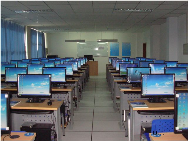 學校電腦教室