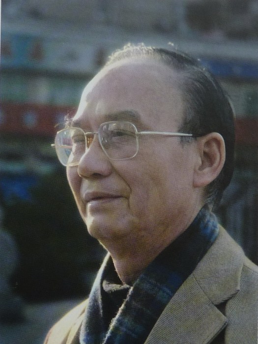周振志 周振志
