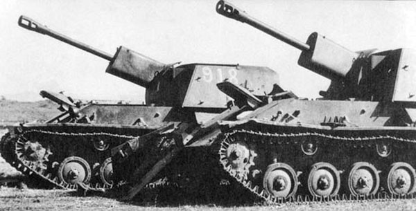 與蘇軍協同作戰的的su-76