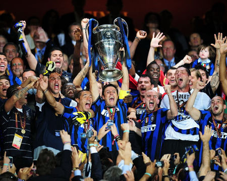 2010年國際米蘭加冕三冠王