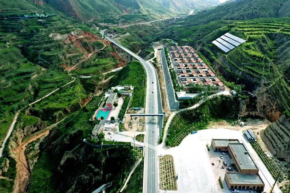 布楞溝村 布楞溝村