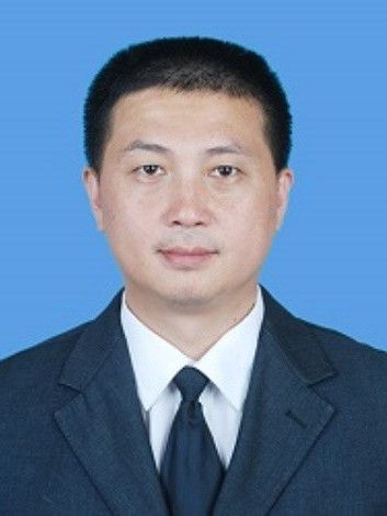 張文(三明市住房和城鄉建設局黨組成員、副局長) 張文(三明市住房和城鄉建設局黨組成員、副局長)