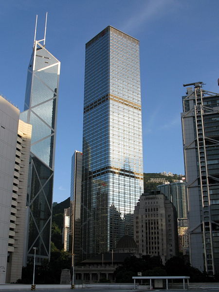 總部位於長江集團中心七樓