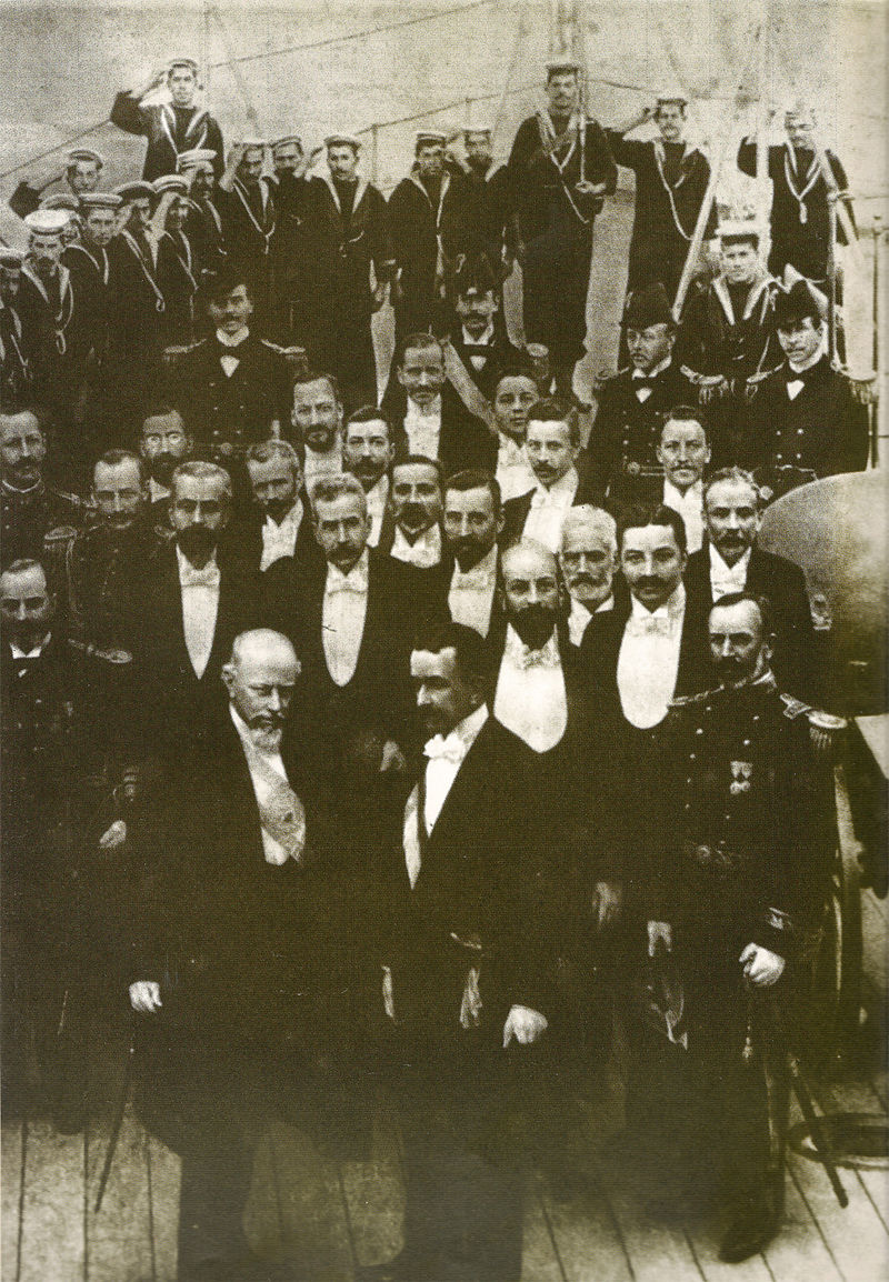 1899年，埃拉蘇里斯在麥哲倫海峽會見阿根廷總統羅卡