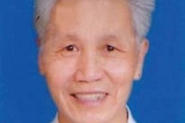 熊炬(重慶出版社編輯) 熊炬(重慶出版社編輯)