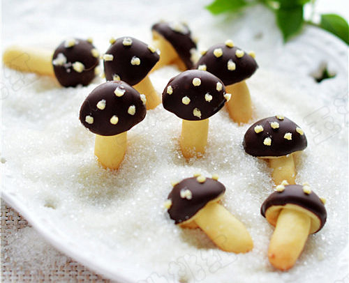 彩色蘑菇小餅乾
