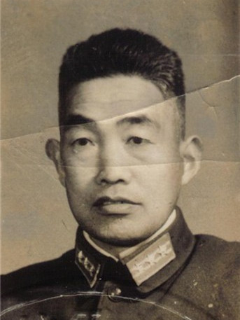 胡春雨(最高人民檢察院軍事檢察院檢察員) 胡春雨(最高人民檢察院軍事檢察院檢察員)