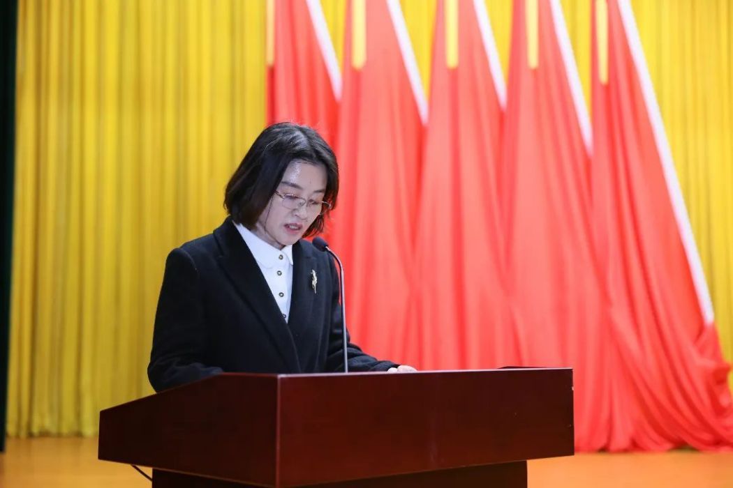 王惠敏(江蘇省徐州市豐縣政協副主席、豐縣經濟發展局局長、豐縣糧食和物資儲備局局長) 王惠敏(江蘇省徐州市豐縣政協副主席、豐縣經濟發展局局長、豐縣糧食和物資儲備局局長)