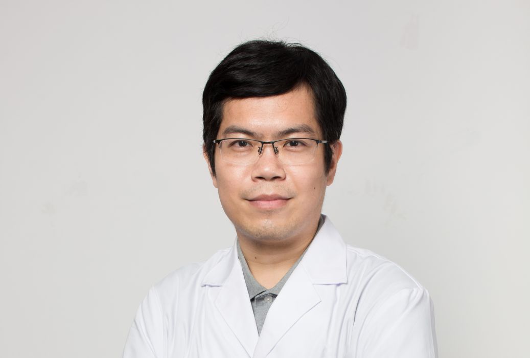余國偉(江門愛爾新希望眼科醫院青白科主任) 余國偉(江門愛爾新希望眼科醫院青白科主任)