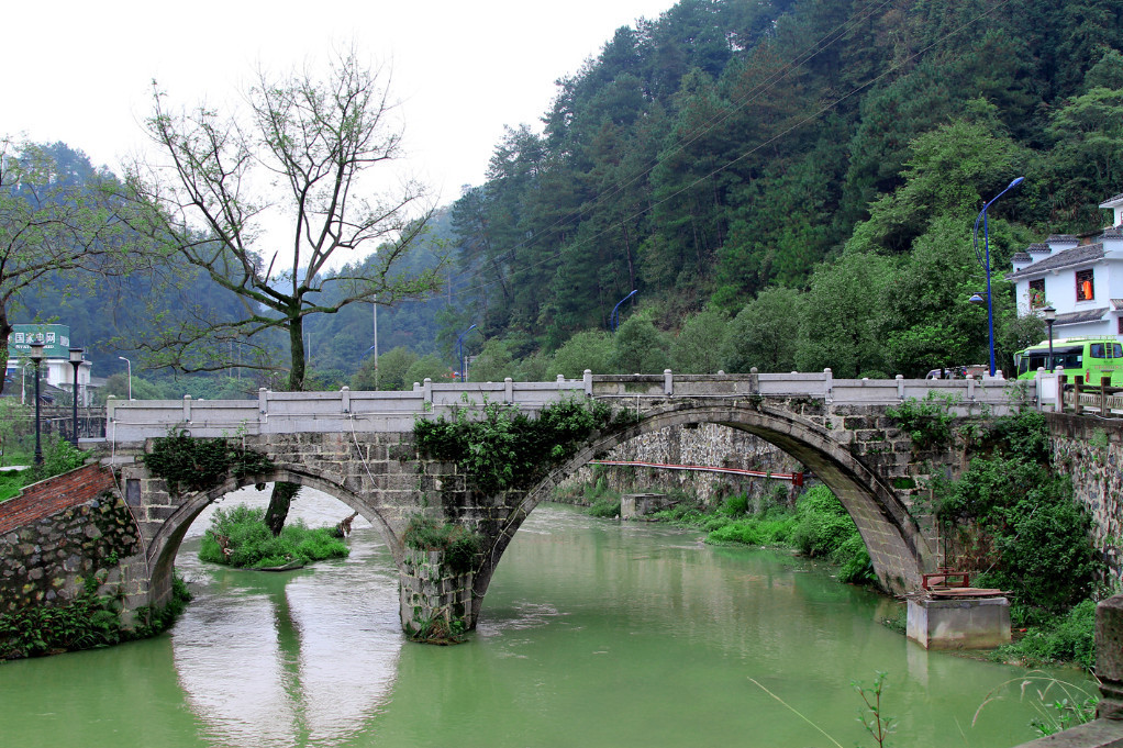 接龍橋(毛澤東指揮酃城戰鬥舊址)