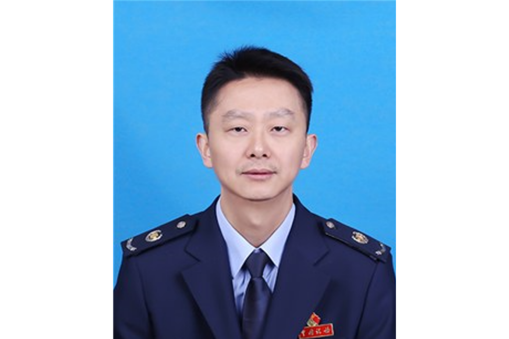 程平(國家稅務總局青陽縣稅務局黨委書記、局長) 程平(國家稅務總局青陽縣稅務局黨委書記、局長)