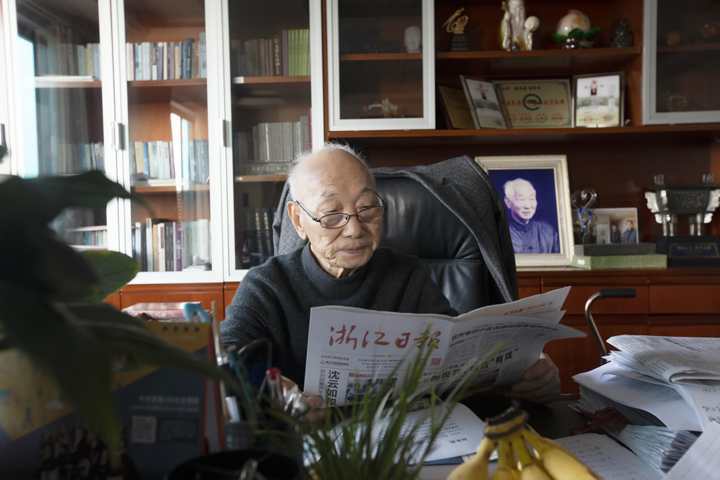 程朱昌 程朱昌