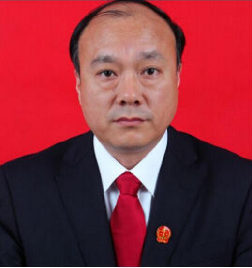 劉曉健(隨縣人民法院黨組成員 、政治處主任) 劉曉健(隨縣人民法院黨組成員 、政治處主任)