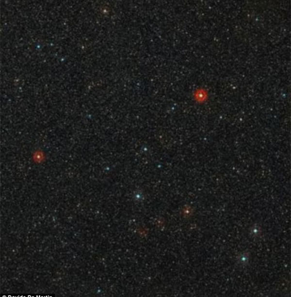 這張圖片展現了年輕恆星HD95086附近天空