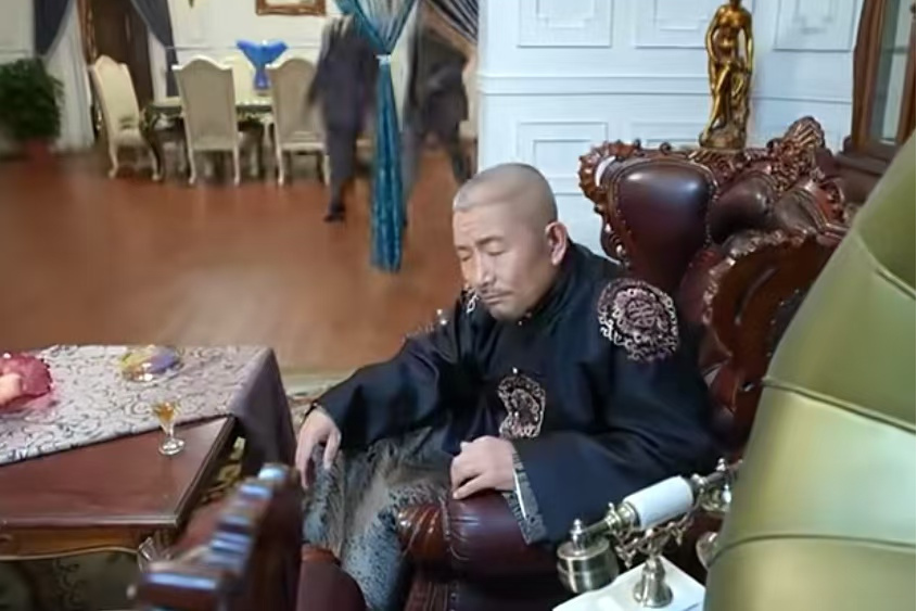 曾念安(年代劇《我和她的傳奇情仇》中的角色) 曾念安(年代劇《我和她的傳奇情仇》中的角色)