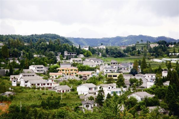 黔西村 黔西村
