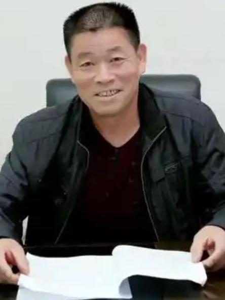 黃朝耀(鄂州市退役軍人,鄂州市鄂城區關愛退役軍人協會會長) 黃朝耀(鄂州市退役軍人,鄂州市鄂城區關愛退役軍人協會會長)