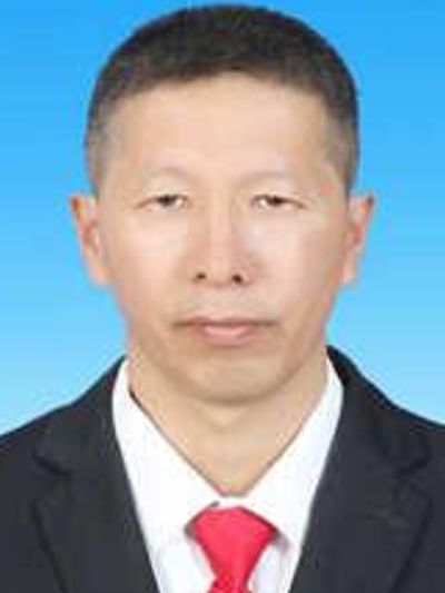 何文強(內蒙古自治區巴彥淖爾市磴口縣防沙治沙局黨組成員、副局長) 何文強(內蒙古自治區巴彥淖爾市磴口縣防沙治沙局黨組成員、副局長)