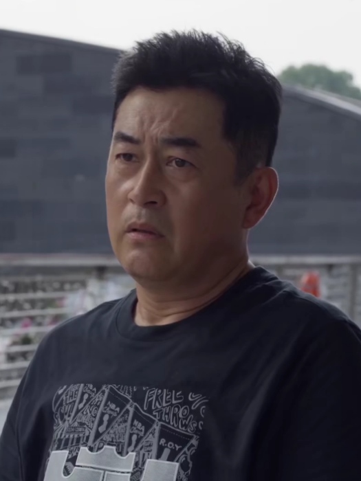 左大建(當代都市劇《平凡之路》中的角色) 左大建(當代都市劇《平凡之路》中的角色)