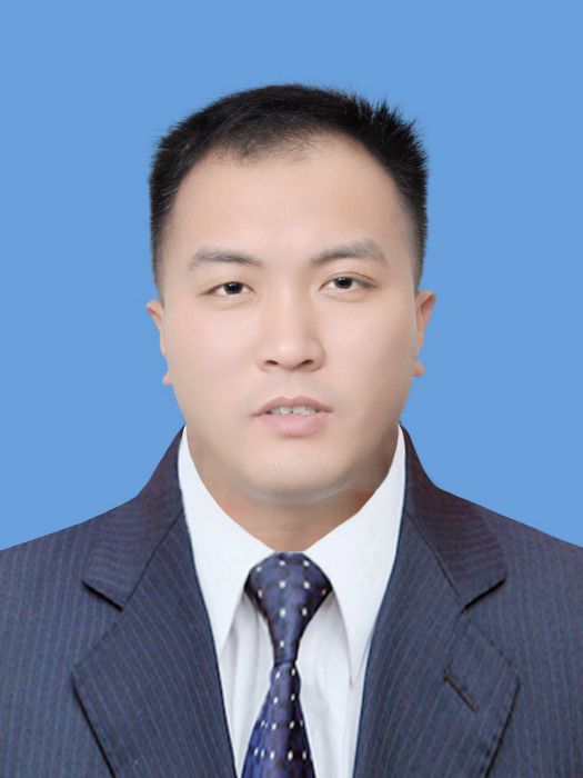 張家赫(陝西省企業家協會辦公室副主任) 張家赫(陝西省企業家協會辦公室副主任)