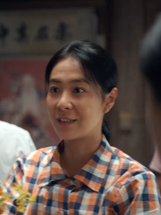 秦文秋(青春成長劇《煥羽》中的角色)
