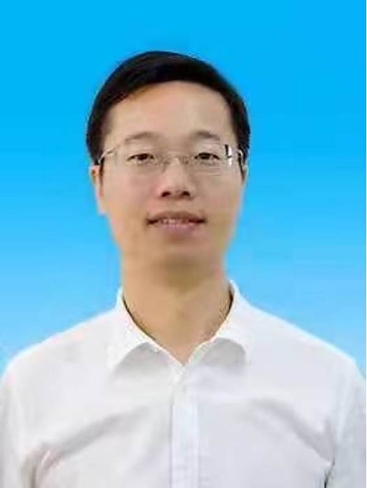 熊志峰 熊志峰