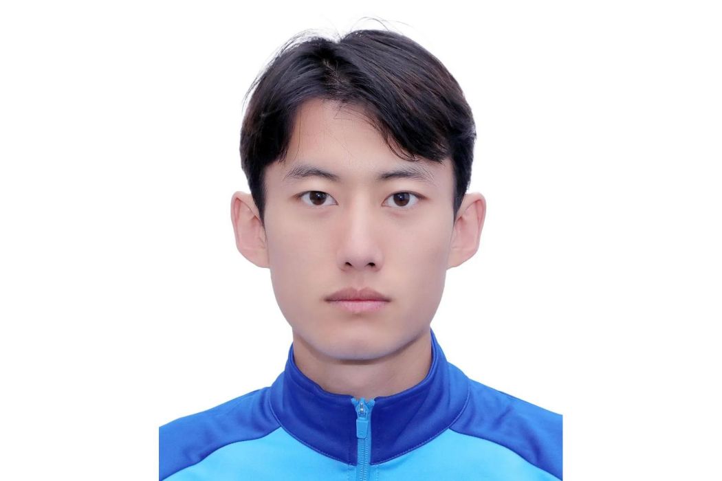 孟振(2000年生中國足球運動員) 孟振(2000年生中國足球運動員)