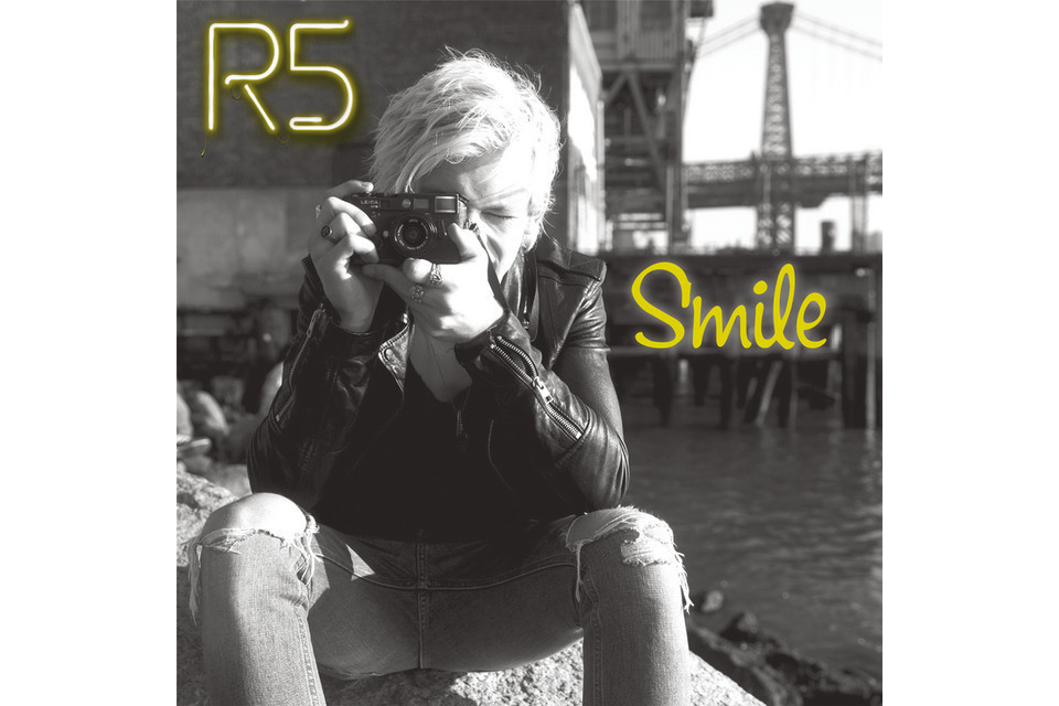 smile(R5演唱歌曲) smile(R5演唱歌曲)