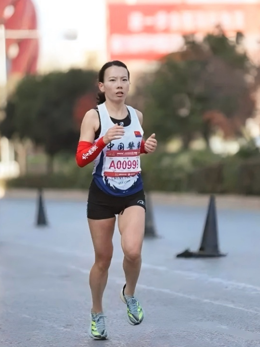 姚海燕(中國馬拉松運動員) 姚海燕(中國馬拉松運動員)