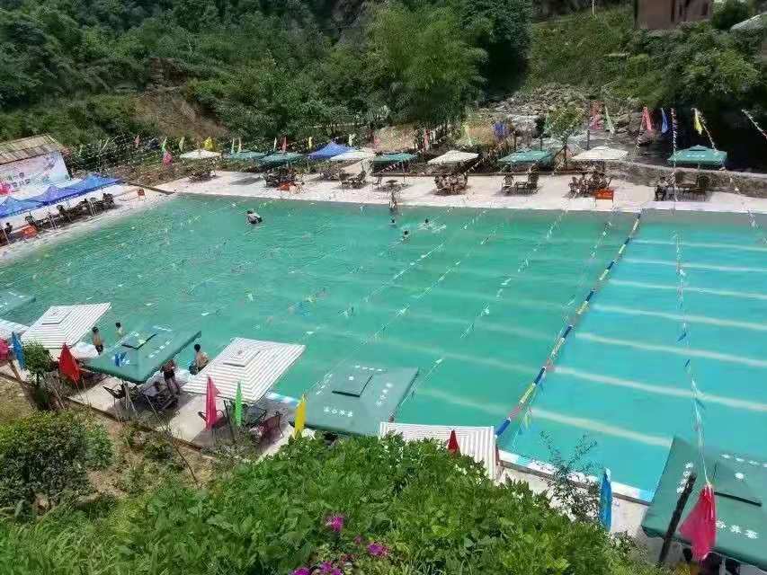 溪谷彝寨