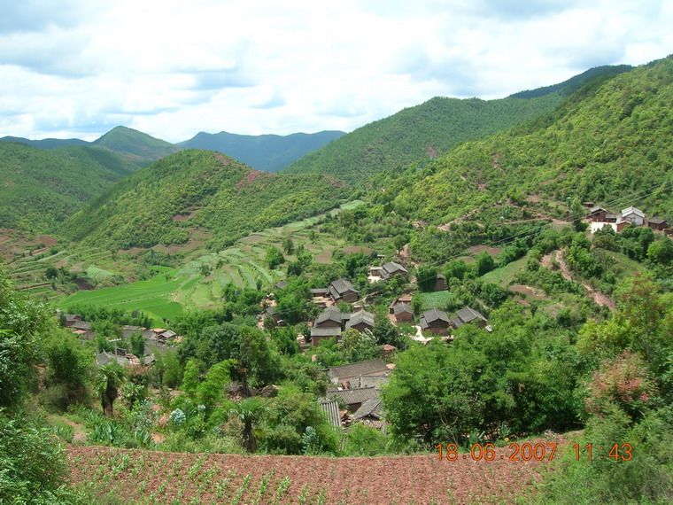 草打拉村 草打拉村