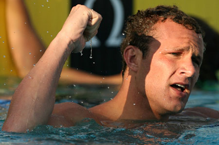 漢森在美國游泳錦標賽中打破世界記錄