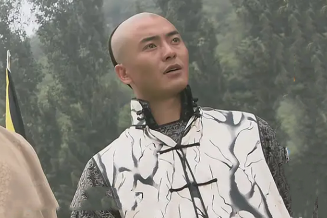 周應龍(清朝喜劇《御前四寶》中的角色) 周應龍(清朝喜劇《御前四寶》中的角色)