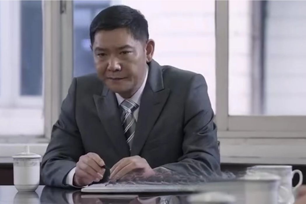 盛鋒(電視劇《江城警事》中的角色) 盛鋒(電視劇《江城警事》中的角色)