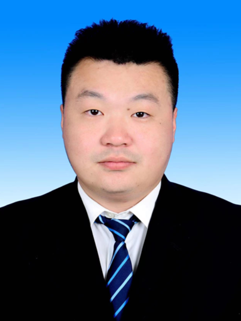 李鑫(湖北省鄂州市華容區城市管理執法局黨支部成員、副局長) 李鑫(湖北省鄂州市華容區城市管理執法局黨支部成員、副局長)
