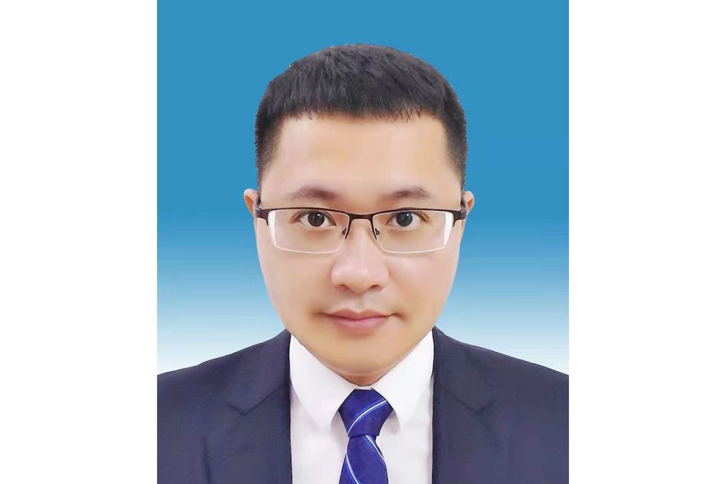 李釗(海南省瓊中縣人民政府黨組成員、副縣長) 李釗(海南省瓊中縣人民政府黨組成員、副縣長)
