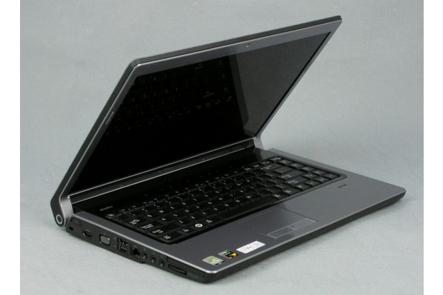 戴爾 STUDIO 1535(R510809CN) 戴爾 STUDIO 1535(R510809CN)