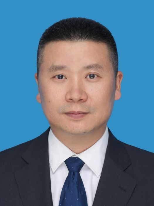 高萬洪(重慶市銅梁區公安局黨委委員、政治處主任) 高萬洪(重慶市銅梁區公安局黨委委員、政治處主任)