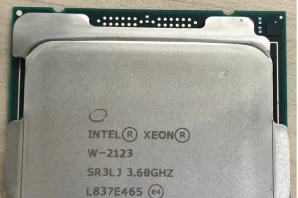 Intel Xeon W-2123 Intel Xeon W-2123