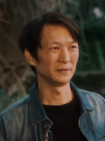 趙大國(奇幻短劇《元宇宙·回到1995》中的角色) 趙大國(奇幻短劇《元宇宙·回到1995》中的角色)