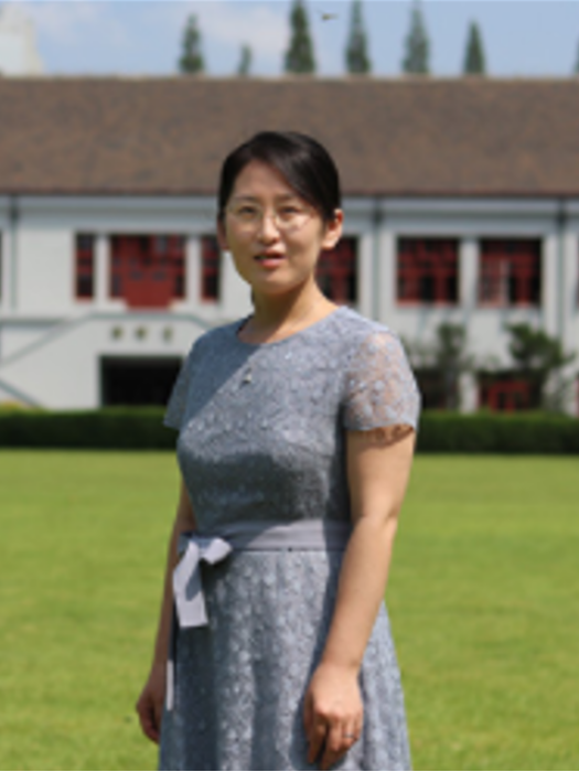 閆娜(復旦大學教授) 閆娜(復旦大學教授)