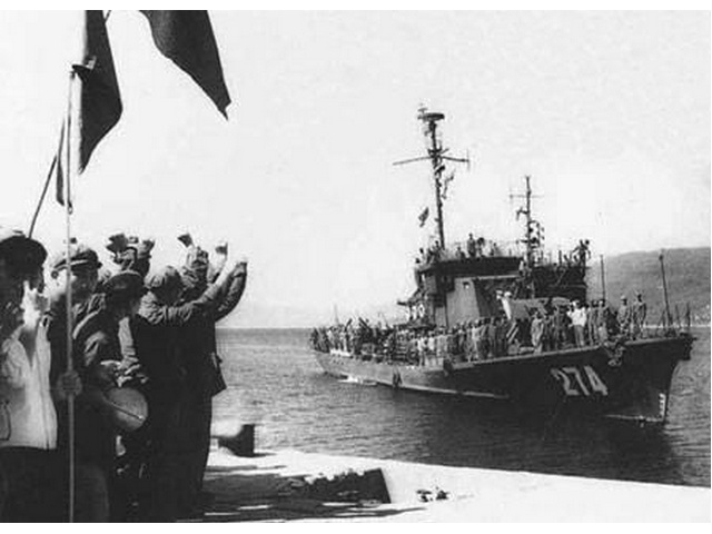 西沙海戰後6604型獵潛艇274號艇回港