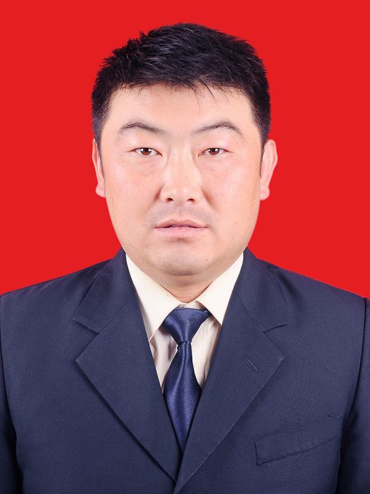 程勇(榆林市榆陽區小壕兔鄉黨委副書記、鄉長) 程勇(榆林市榆陽區小壕兔鄉黨委副書記、鄉長)