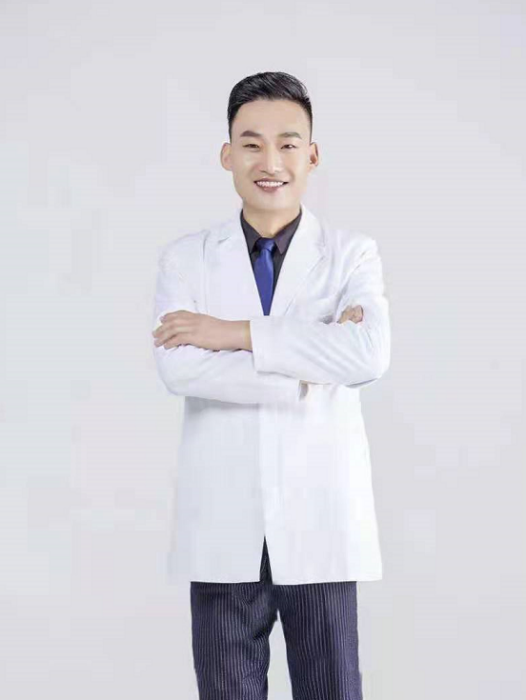 王志國(源匯締美儷醫療美容門診部醫師) 王志國(源匯締美儷醫療美容門診部醫師)