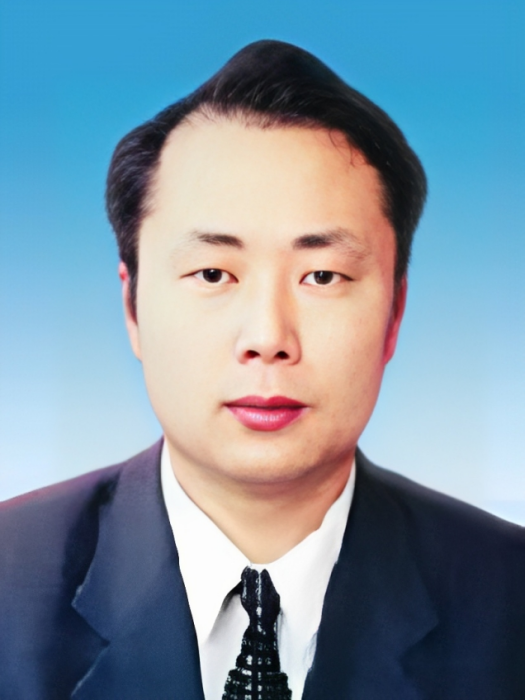 曾嶸(湖北省仙桃市人民政府副市長、黨組成員) 曾嶸(湖北省仙桃市人民政府副市長、黨組成員)