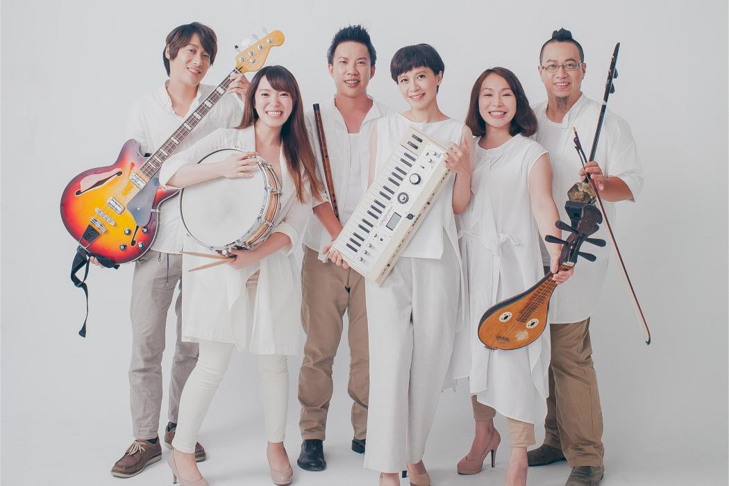 手牽手(2016年絲竹空爵士樂團發行的音樂專輯) 手牽手(2016年絲竹空爵士樂團發行的音樂專輯)
