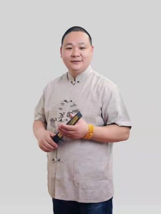 孟祥軍(北京中科羅氏中醫藥研究有限公司董事) 孟祥軍(北京中科羅氏中醫藥研究有限公司董事)