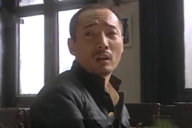 朱長青(抗戰劇《遍地英雄》中的角色) 朱長青(抗戰劇《遍地英雄》中的角色)